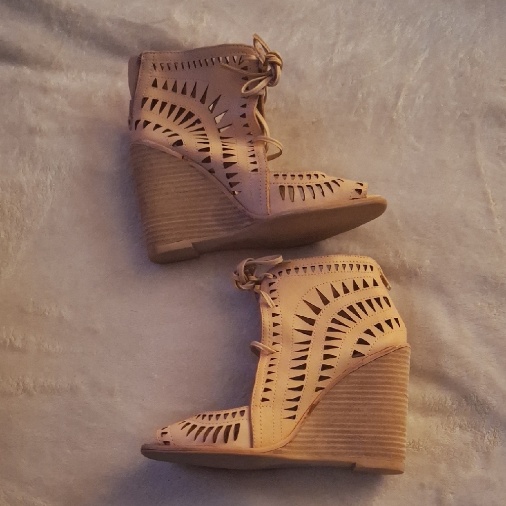 Jeffrey Campbell Shoes